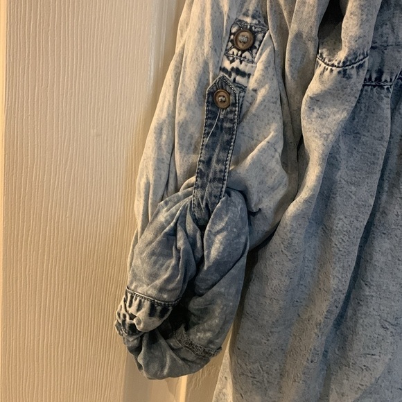 90s Style Acid Wash Denim Shirt - Picture 4 of 4